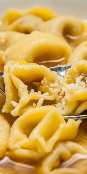 I tortellini di Bologna, piatto tipico