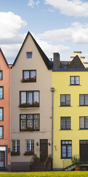 I palazzi e la tipica architettura di Colonia