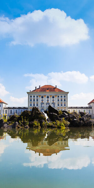 Vista del parco e del Palazzo Nymphenburg a Monaco