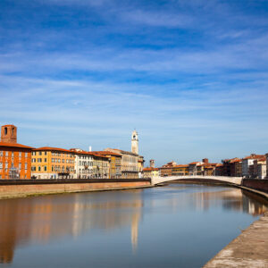 Vista di Pisa sul fiume Arno